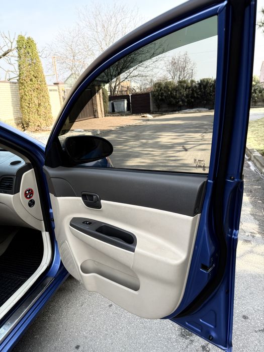 Hyundai Accent 2008 год на автомате !