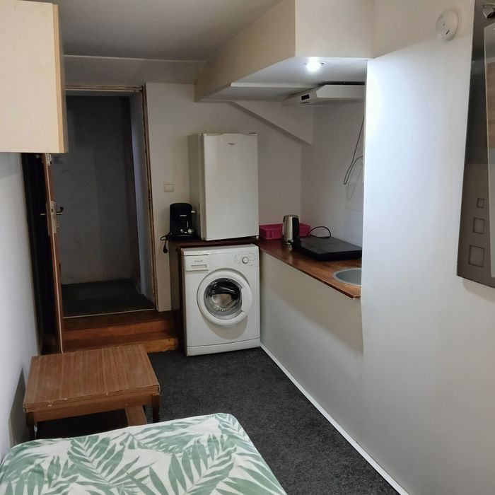 Pokój z aneksem kuchennym