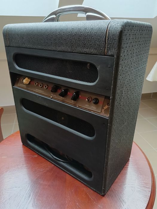 Valco National  51 Chicago USA model 1215 wzmacniacz lampowy gitara, harmonijka.
