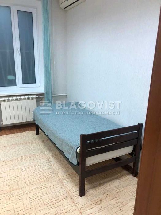 Продаж 2-х кімн. квартири вул. Зоологічна