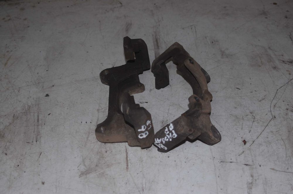 Jarzma zacisków przód Passat B6 2.0 TDi