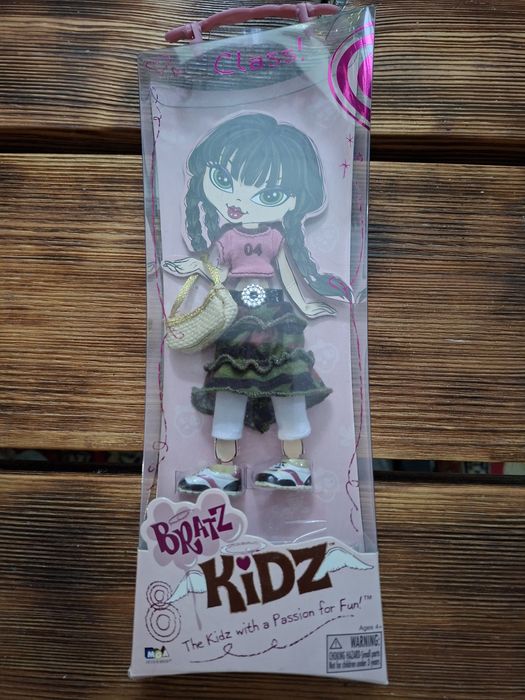 Bratz kidz Jade Cloe набір одягу та аксесуарів ціна за 1 шт