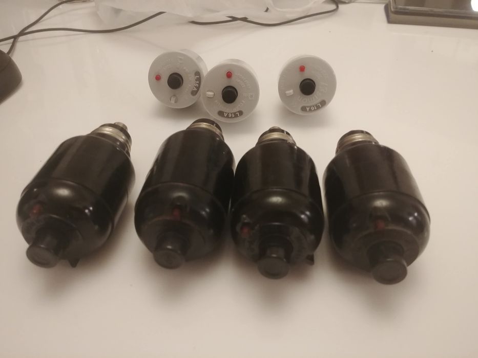 Bezpieczniki bakelitowe korki bakielit