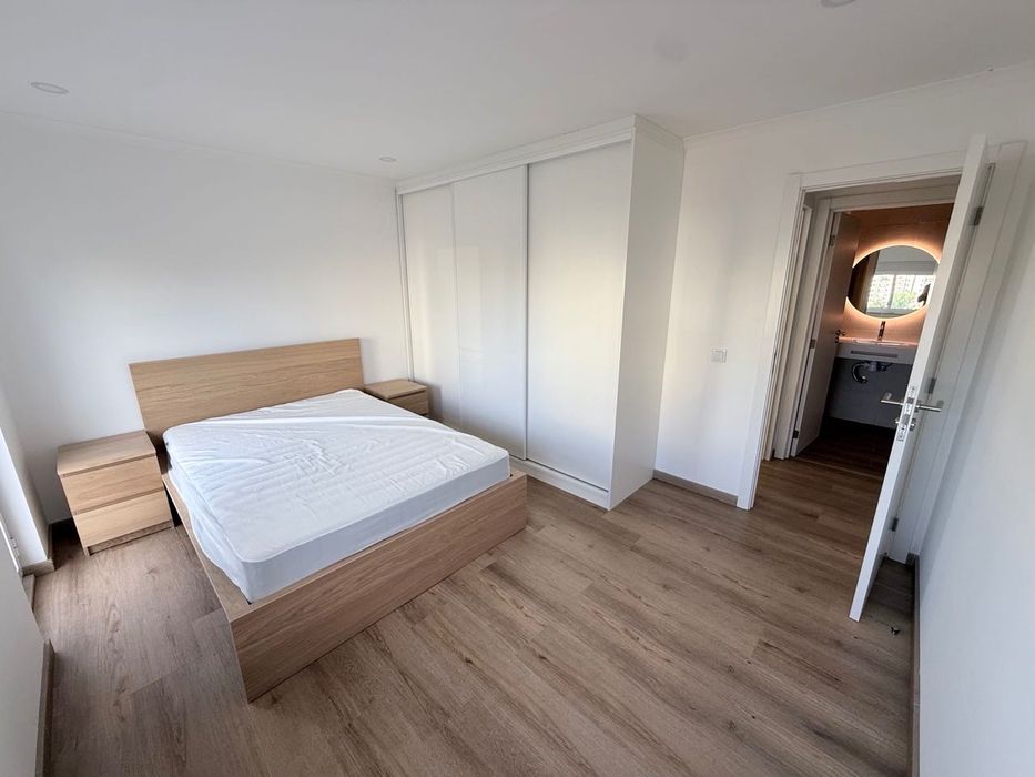 Quarto para 2 pessoas, para arrendar em Rua Cidade da Beira Olivais Sul - Lisboa