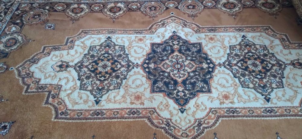 Килим у гарному стані, ковер 2х3