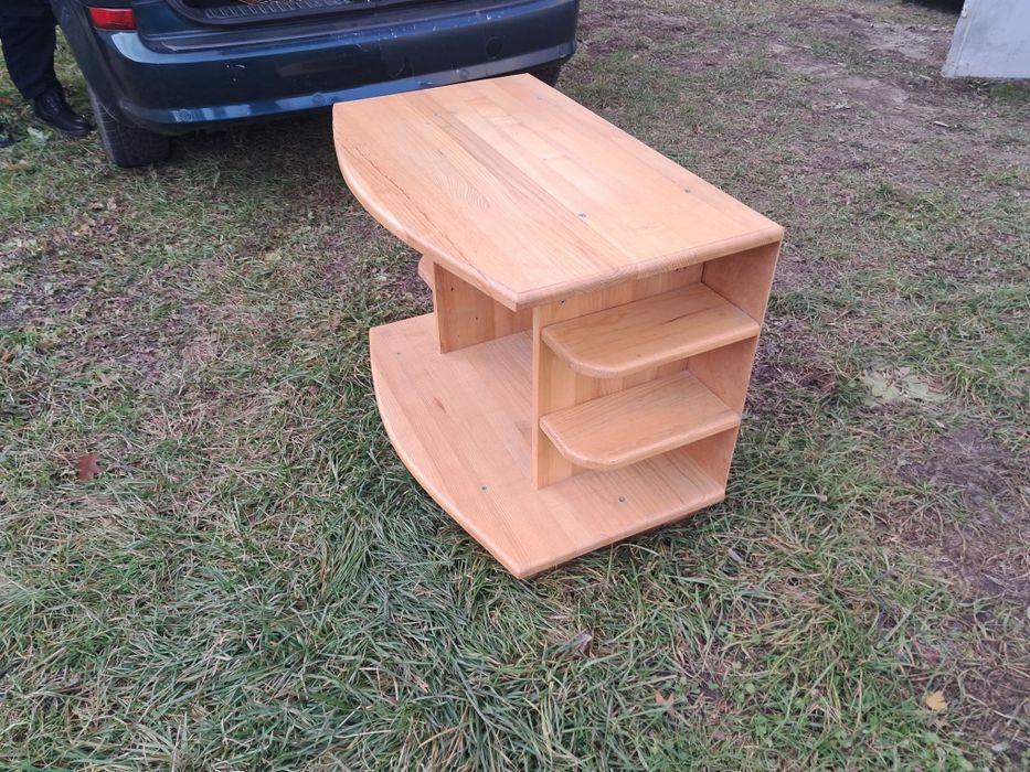 Продам тумбу зроблену з дуба.