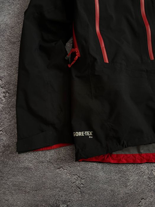Вітровка Berghaus Gore-tex