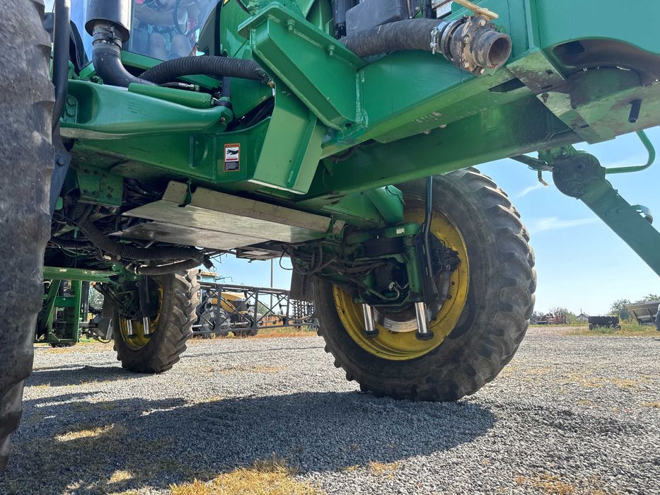 самохідний обприскувач John deere 4930