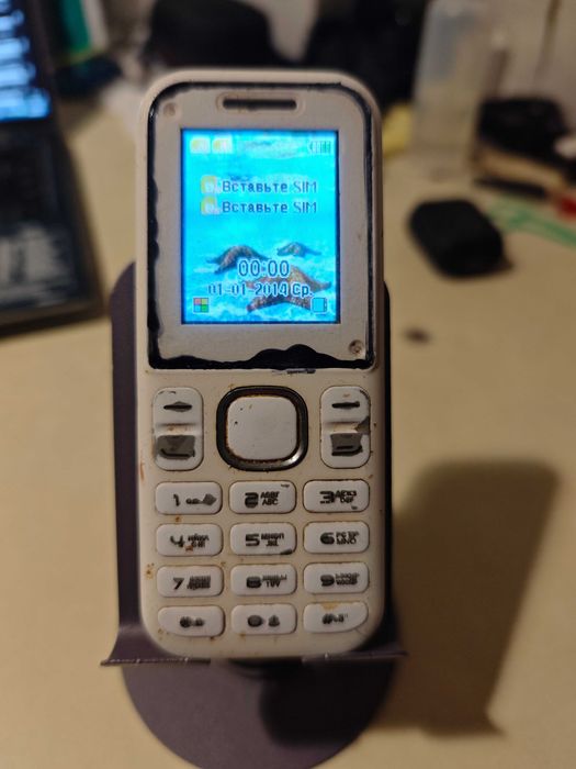 Кнопковий телефон Fly DS107D