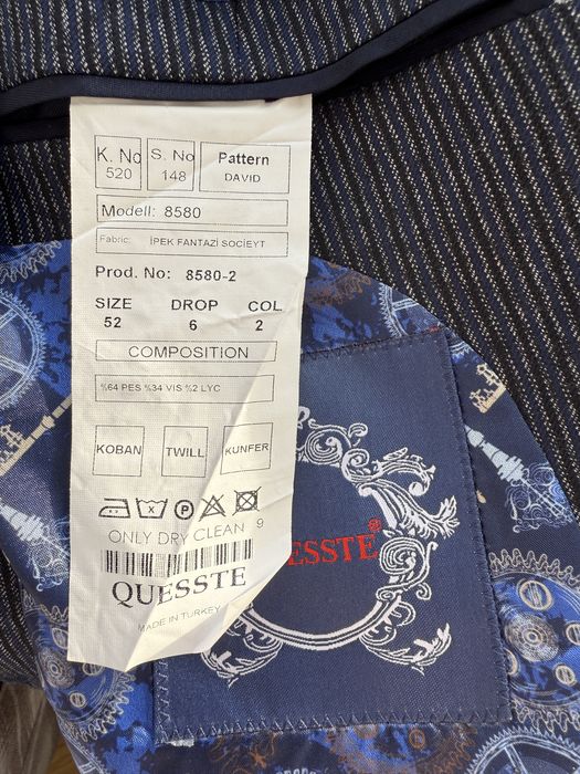 Костюм чоловічий, трійка, з метеликом