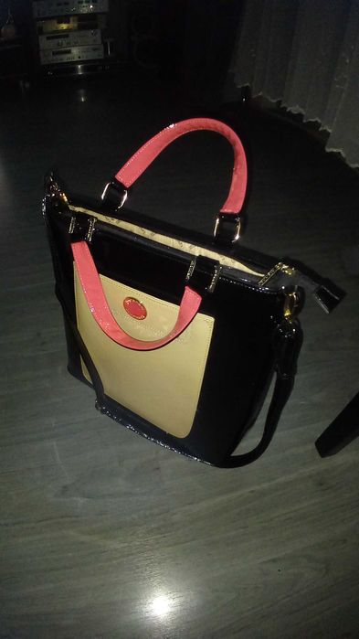 Torebka lakierowana MONNARI