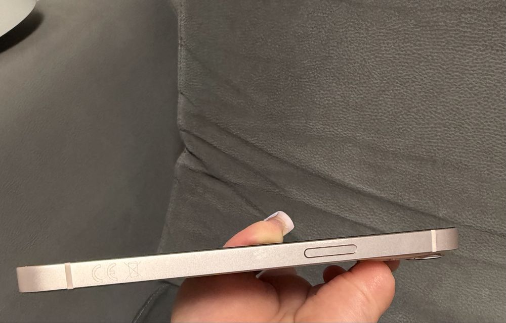 Iphone 13 w bardzo dobrym stanie