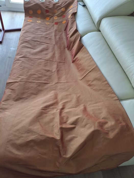 Cortinados de argolas em excelente estado