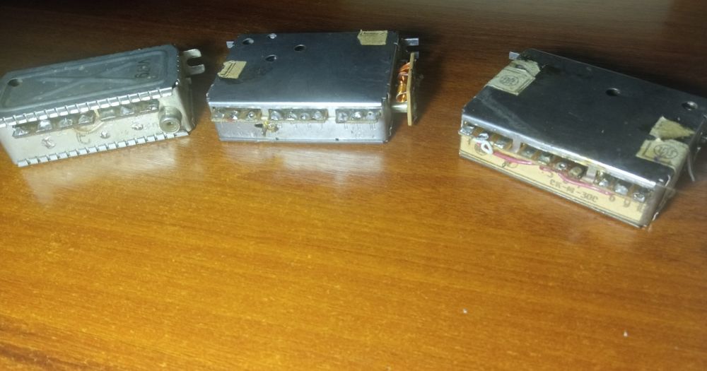 Селекторы каналов и множитель напряжения