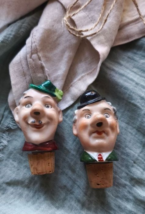 Сільничка солонка статуэтка фигурка фарфор старинное стекло подарок