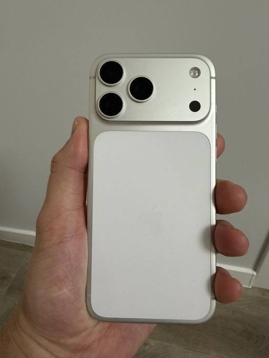 Мобільний телефон Iphone 17 Pro Max  Silver 512gb 98% акб, стекло, чехлы
