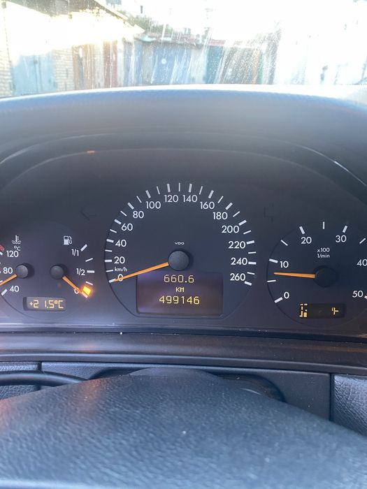 Mercedes Benz w 210 e 220 автомат