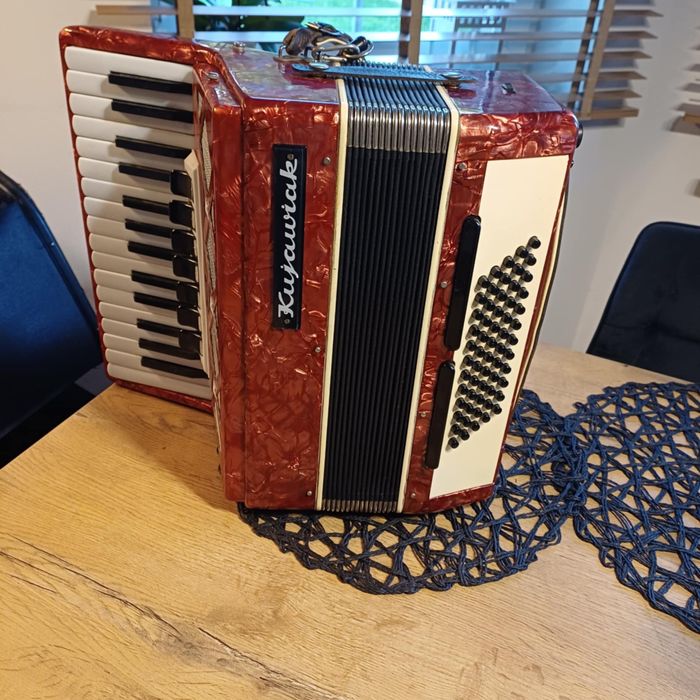 Akordeon kujawiak 60 basów