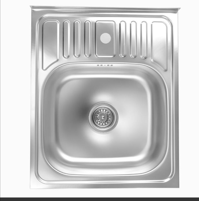 Кухонная мойка накладная