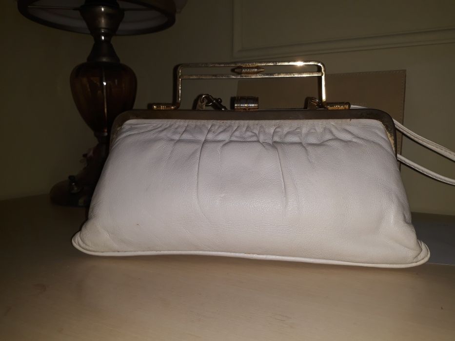 Сумка шкіряна,біла .