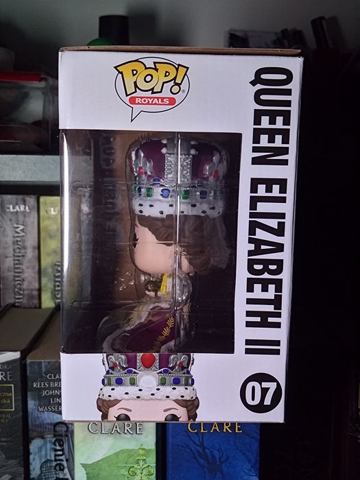 Funko Pop Queen Elizabeth ll