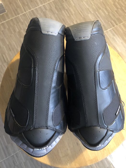 Сноубордичні черевики