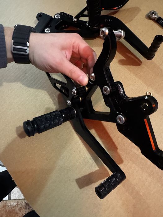 Підніжки на Yamaha YZF R6 R6S 2003 2004 2005