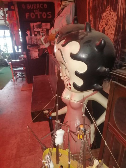 Estátua original da Betty Boop. Tamanho real (life-size)