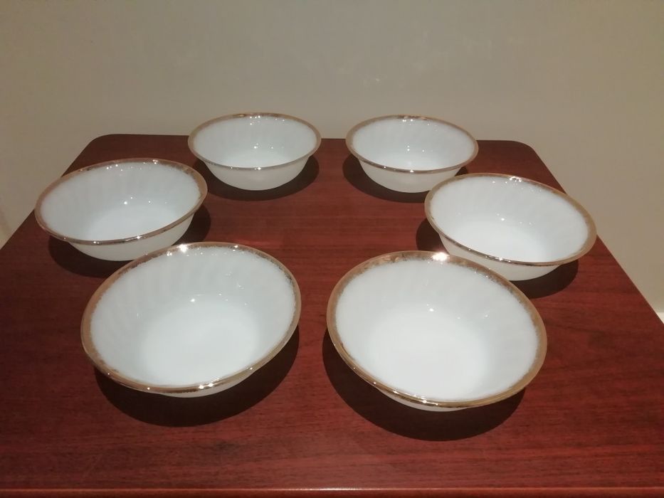 Fire King, Oven Ware - Chávenas, Pratos... Vintage