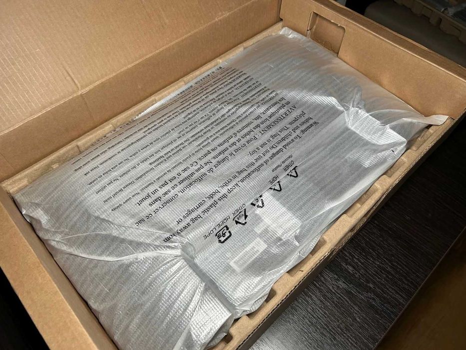 Monitor Philips 24E1N1300A