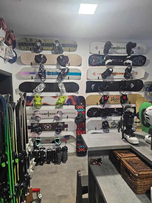 Snowboardy:Bataleon,Capita,Libtech,Jones,Burton,Gnu