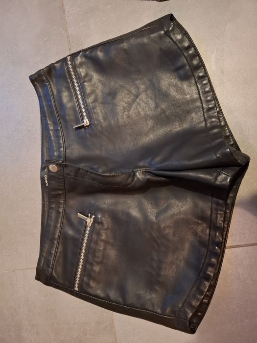 Spodenki roz. 36 Mango