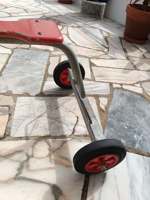 Triciclo em ferro