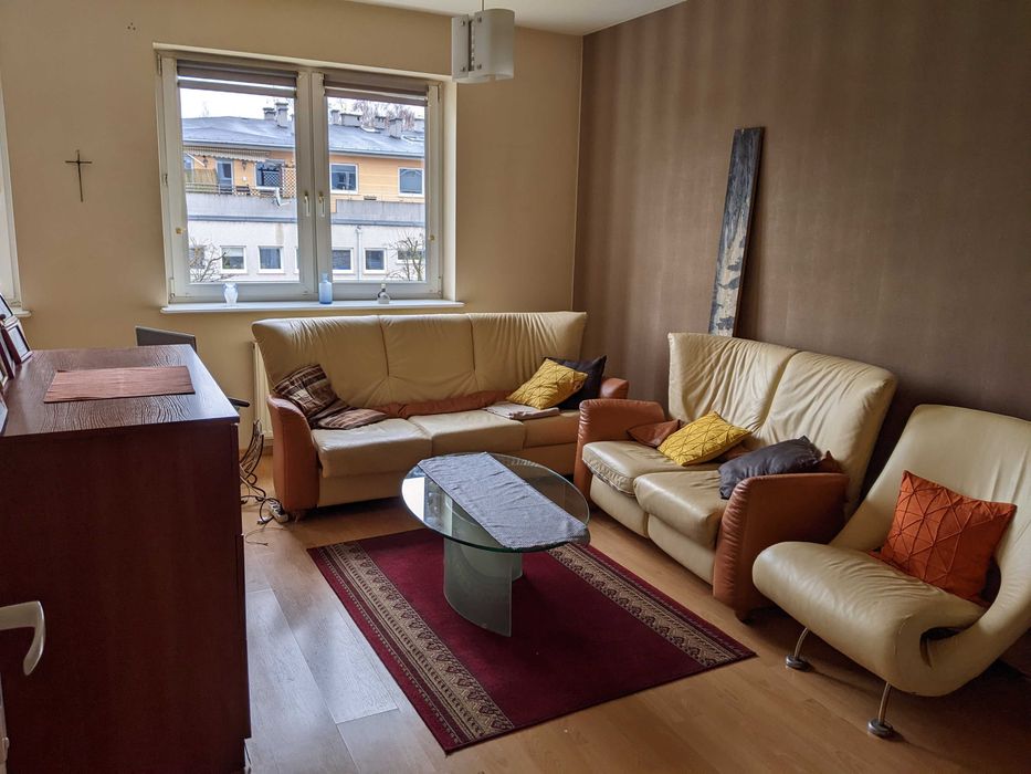 Balkon, Aleja Brzozowa, 2 duże jasne pokoje 57m