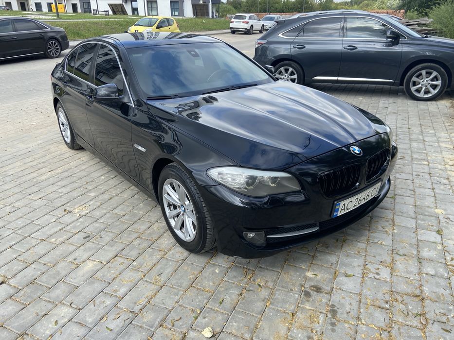 Продам BMW f10 520d