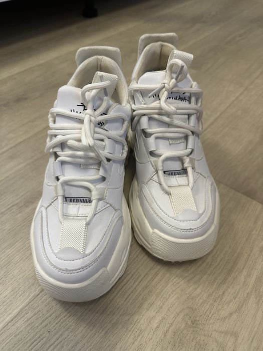 кросовки на высокой платформе