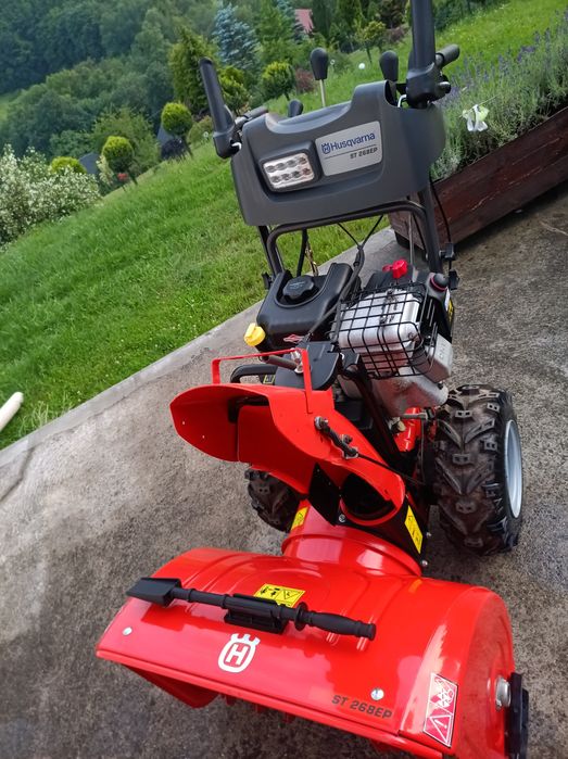 Odśnieżarka Husqvarna ST268EP