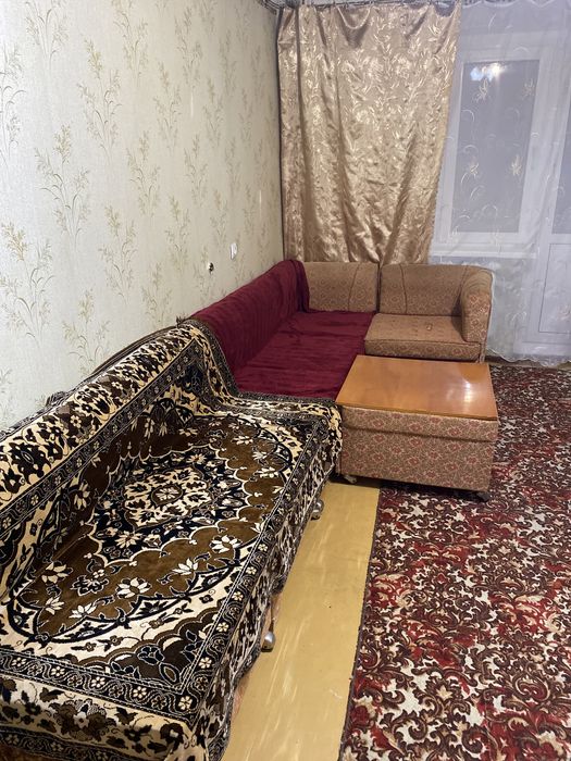 Продам  диван зі столиком