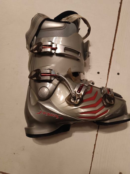 Snowboard, Narty, Buty, Kaski, Kijki - Sprzedam