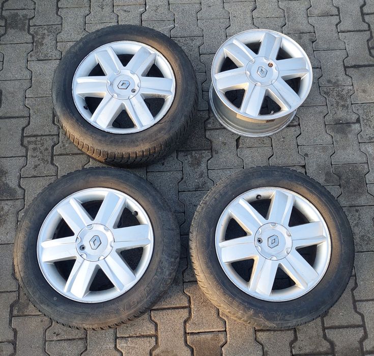 Alufelgi Renault Laguna II 205/60 R16 61/2Jx16CH4-49 3szt 4x100 1szt 5x108