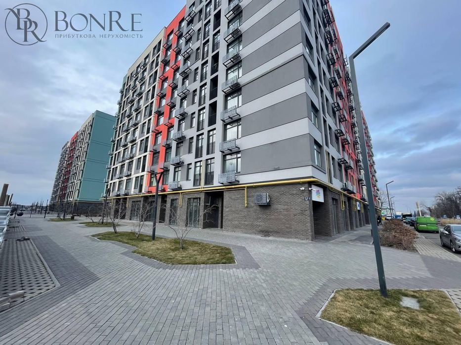 Оренда, Гатне, Оптимісто, Фасад, Торгове, 111м2 або 58,7 та 52м2.