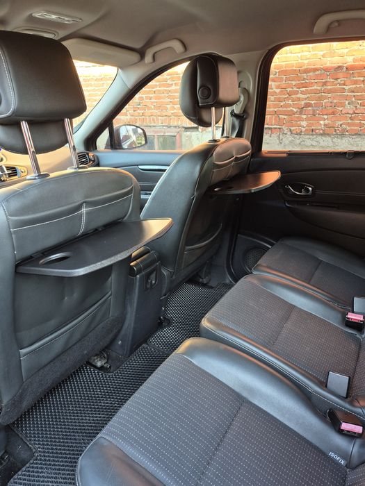 Рено гранд сценік