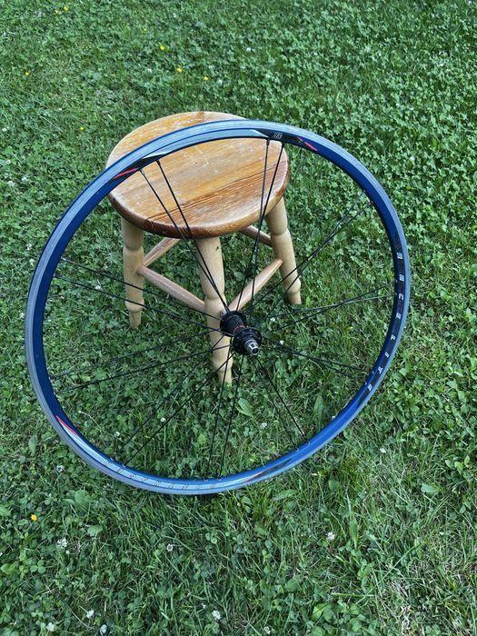 Przednie Koło Szosowe Bontrager Race X Lite 28" RXL DT Swiss | Proste