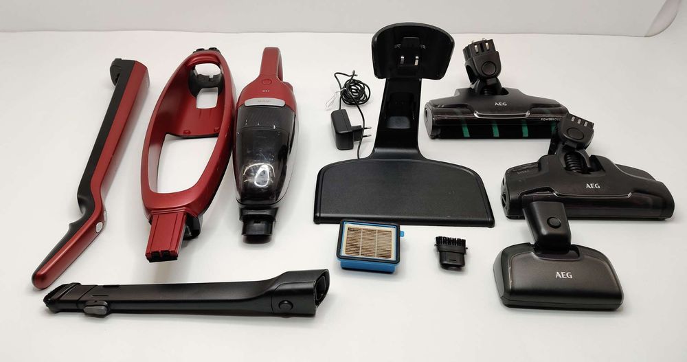Odkurzacz pionowy AEG QX7-1ULTAN czerwony