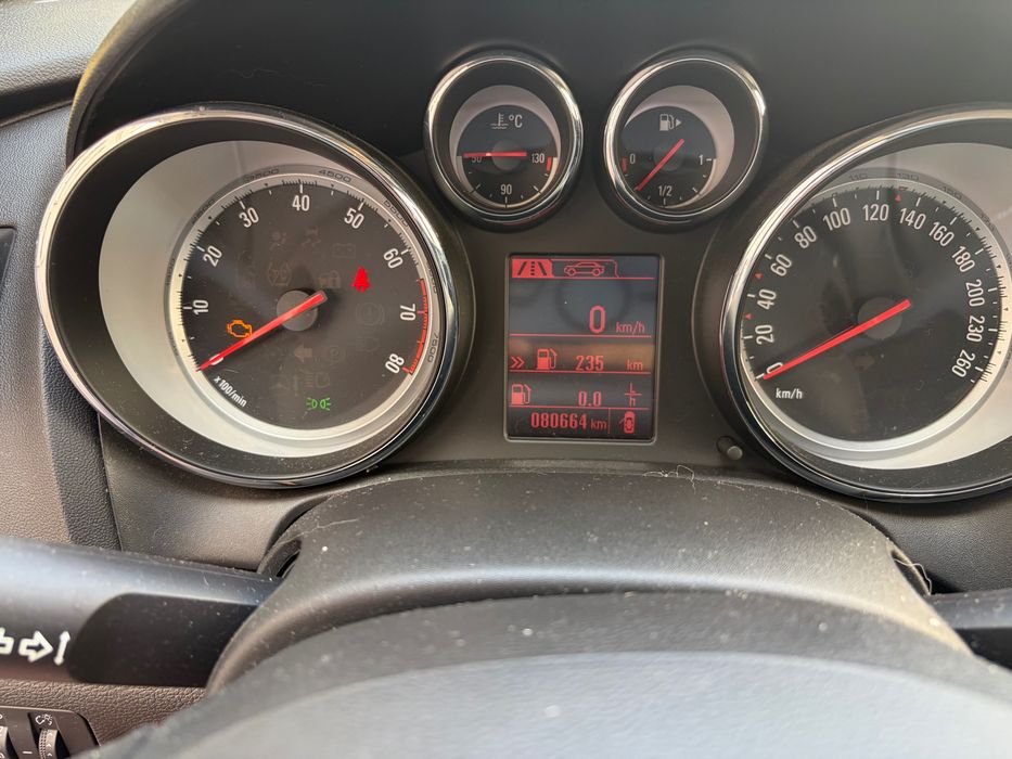 Opel Astra J Sedan 1.4 turbo 2018r.