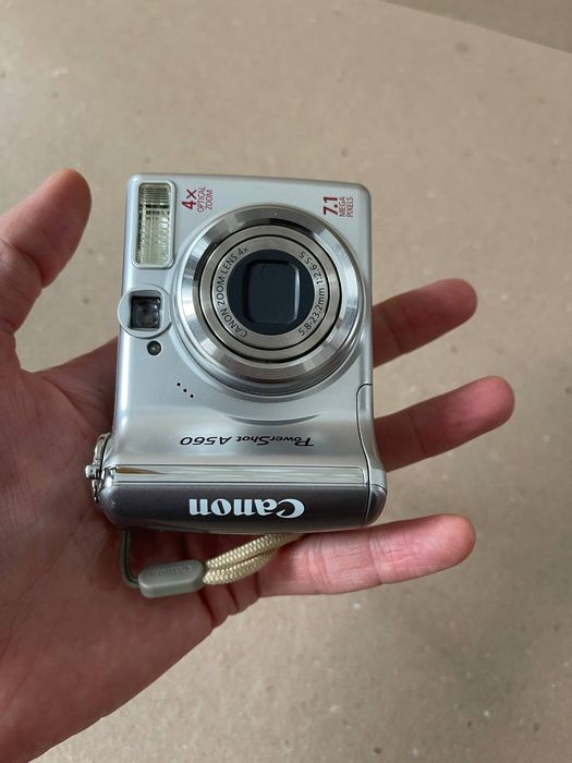 canon powershot a560 - купити цифрові фотокамери - Ціна на OLX.ua