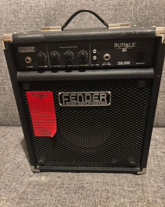 【TG】Fender Rumble 15 ベースアンプ　中古　ほぼ新品 Fender RUMBLE 15 (ベースアンプ)（新品）【楽器検索デジマート】