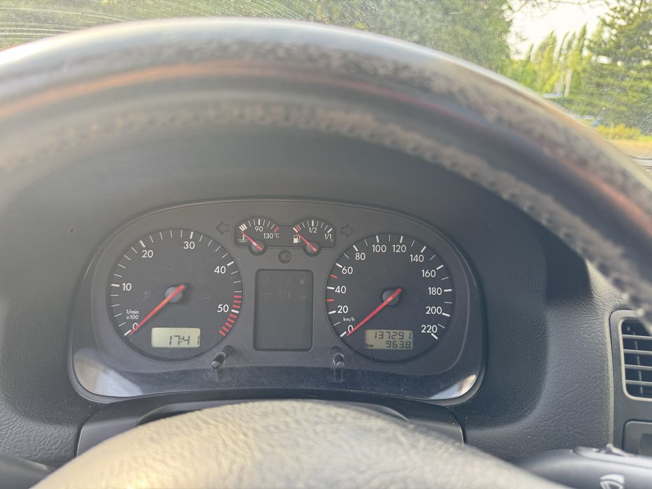 VW Volkwagen Bora 1.9 TDi