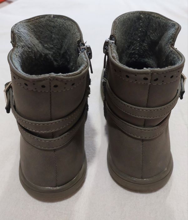 Botas Cinza Biqueira Reforçada, T35