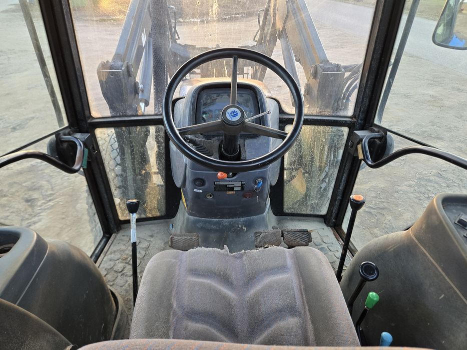 New Holland TD-95D 4WD